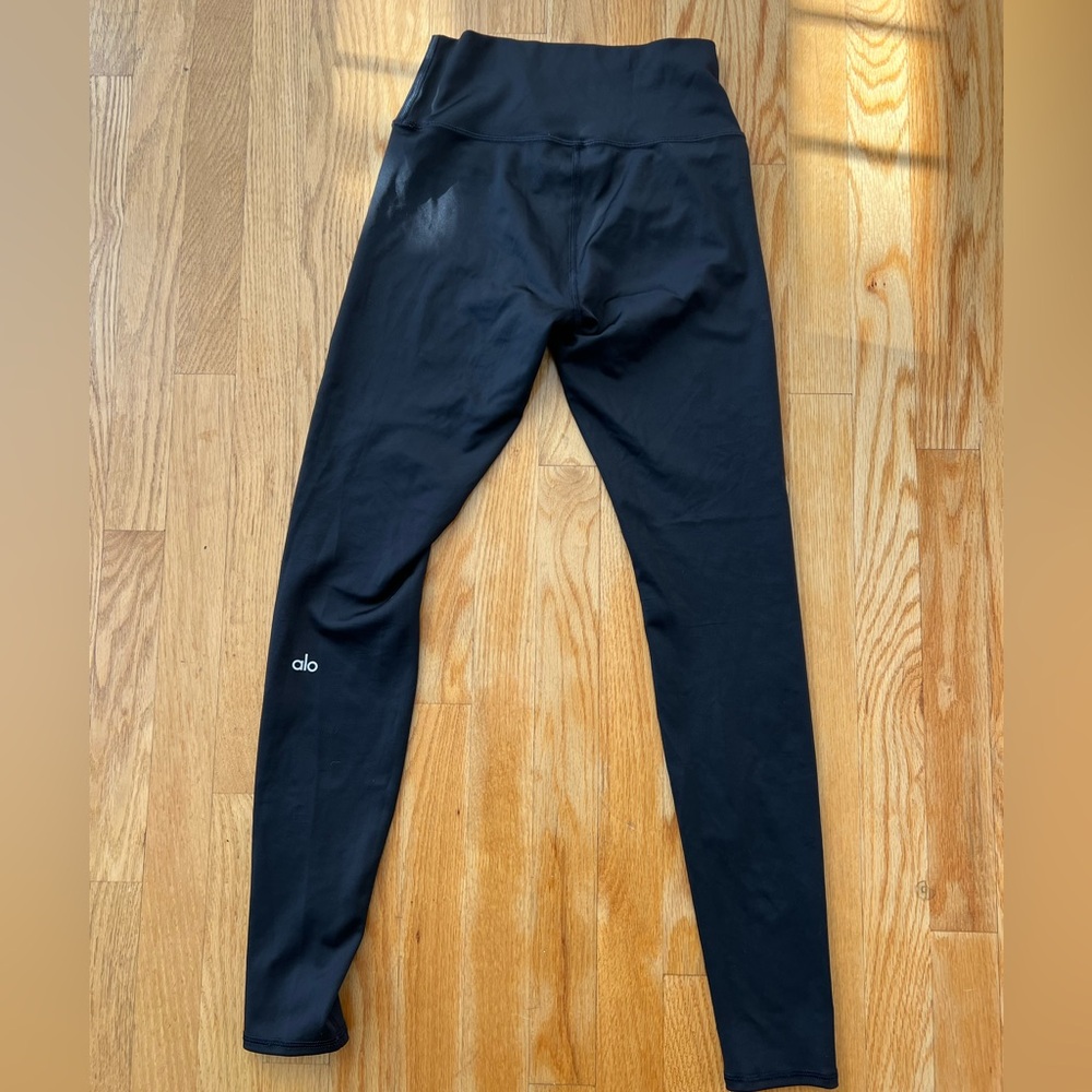 ALO Yoga Black Leggings size M